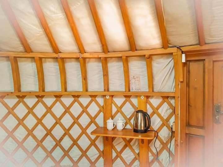 מלון Bayan Bulagiin Hural Apache Eco Camp, Terelj Nationalpark Mongolia מראה חיצוני תמונה