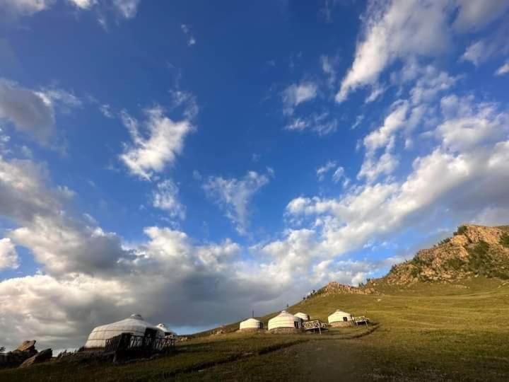מלון Bayan Bulagiin Hural Apache Eco Camp, Terelj Nationalpark Mongolia מראה חיצוני תמונה